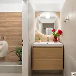 Apartment 33 L - 8 Rooms, 3 Baths, 190qm *