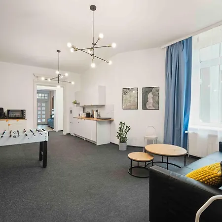 Apartmán 33 L - 8 Rooms, 3 Baths, 190qm *