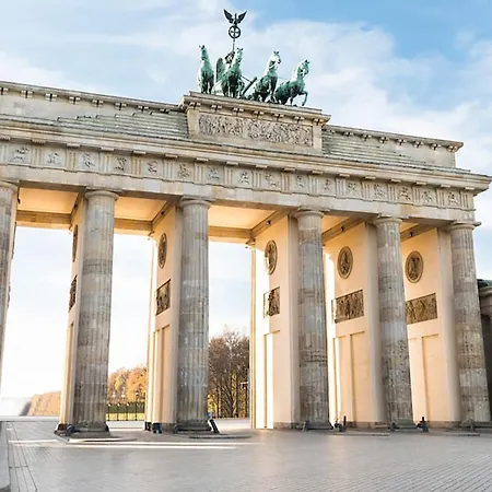 Apartman 33 L - 8 Rooms, 3 Baths, 190qm Berlin