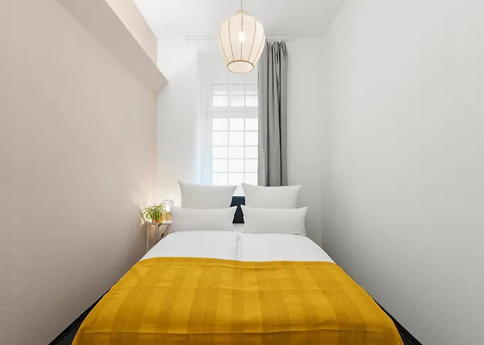 33 L - 8 Rooms, 3 Baths, 190qm ברלין