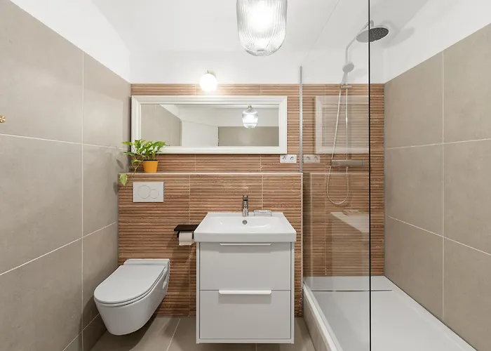 33 L - 8 Rooms, 3 Baths, 190qm * Berlín