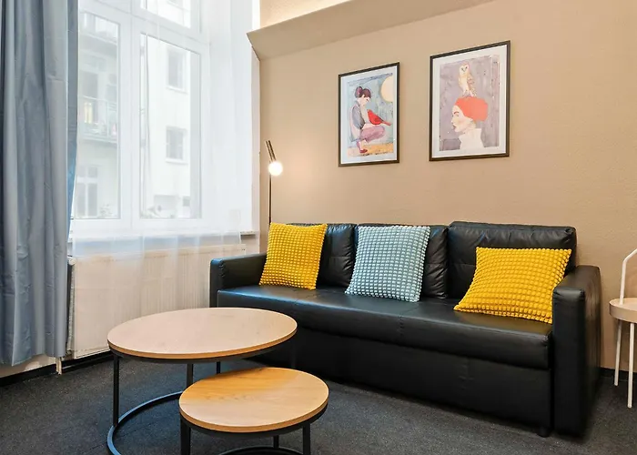 33 L - 8 Rooms, 3 Baths, 190qm