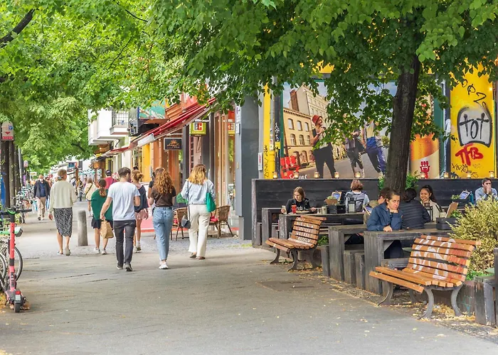 33 L - 8 Rooms, 3 Baths, 190qm