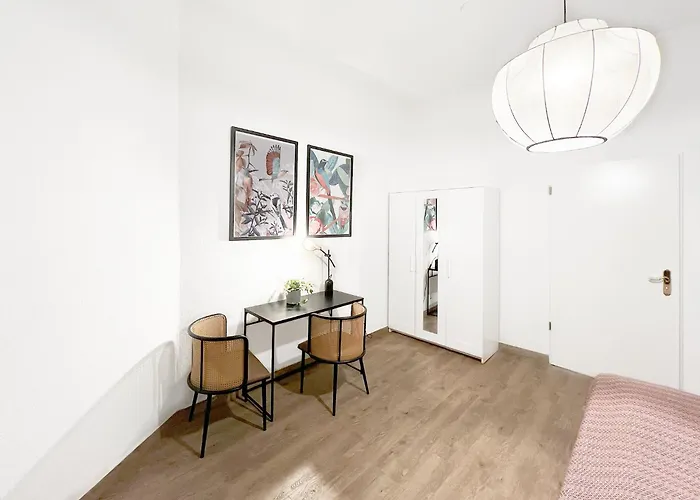 דירה 33 L - 8 Rooms, 3 Baths, 190qm ברלין