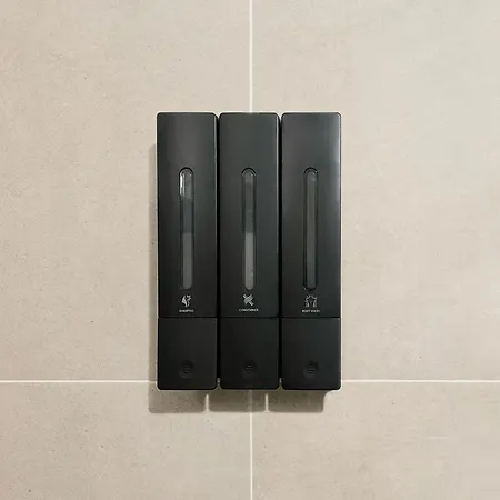 33 L - 8 Rooms, 3 Baths, 190qm