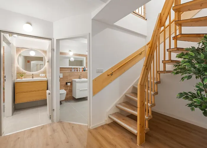 33 L - 8 Rooms, 3 Baths, 190qm *