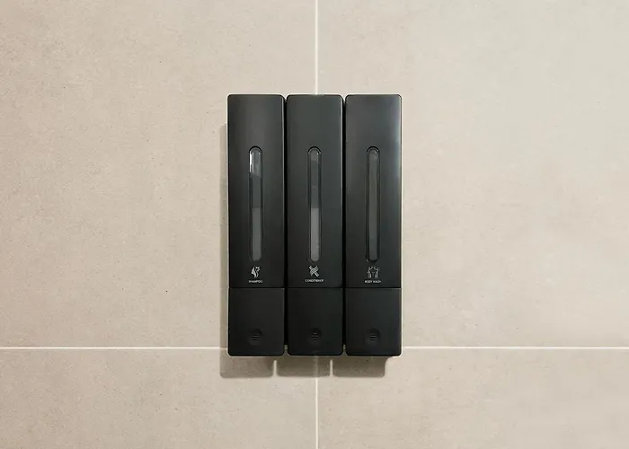 33 L - 8 Rooms, 3 Baths, 190qm